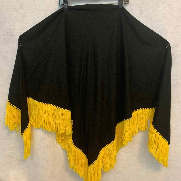 Vintage 1970's Handmade Embroidered Fringed Cape, Wrap, Shawl - Picture 6 of 6